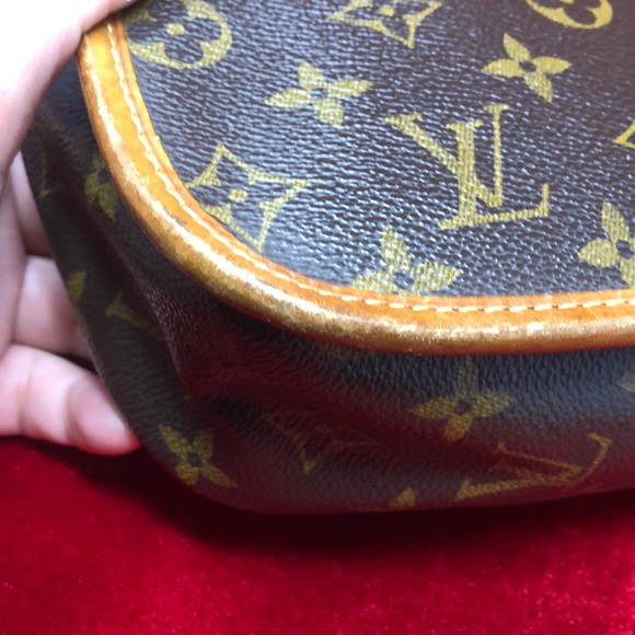 Authentic Louis Vuitton sologne crossbody - Picture 12 of 16